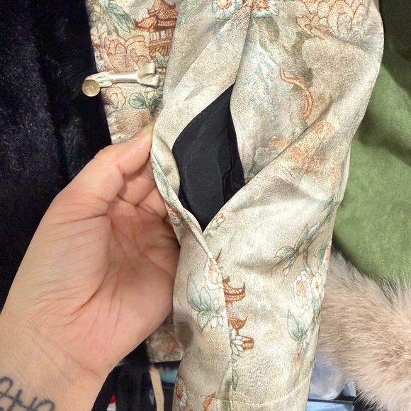 Chinese Style Double Sided Jacket - Picture 3 of 5